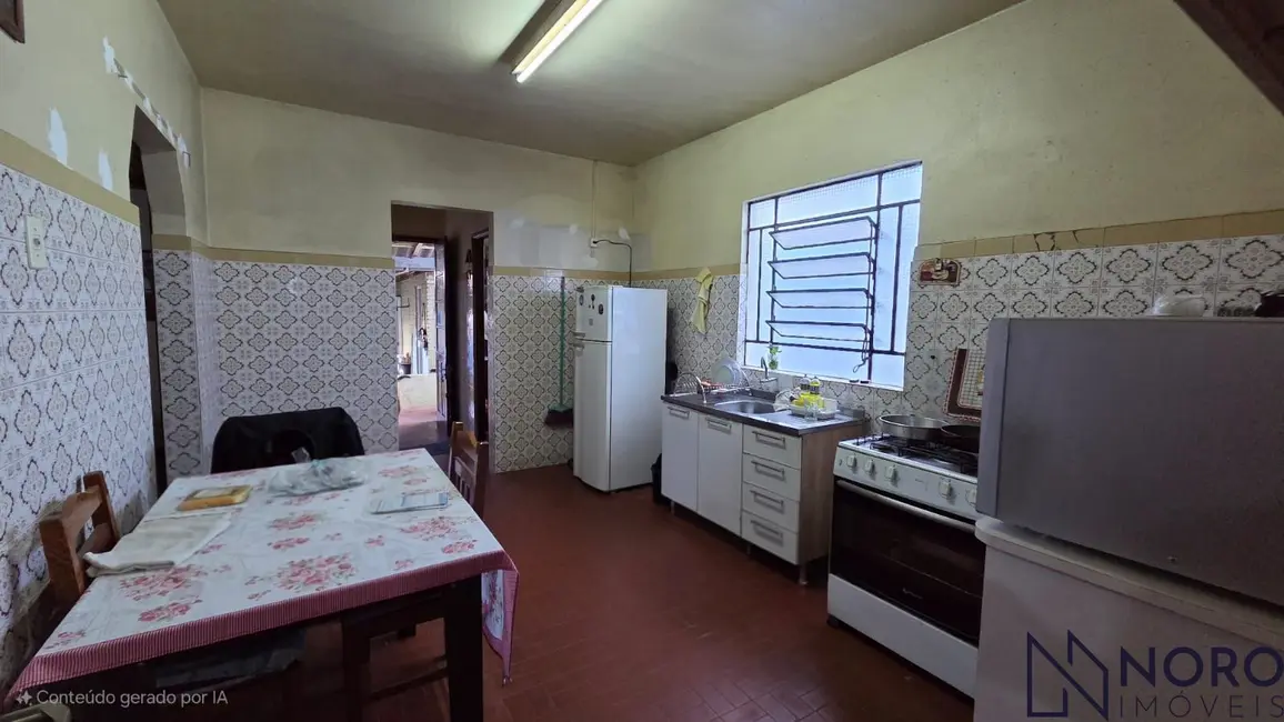 Casa com 4 quartos à venda, 129m2 em Nossa Senhora Medianeira, Santa Maria - RS - imagem 9 Foto 9 de Casa com 4 quartos à venda, 129m2 em Nossa Senhora Medianeira, Santa Maria - RS