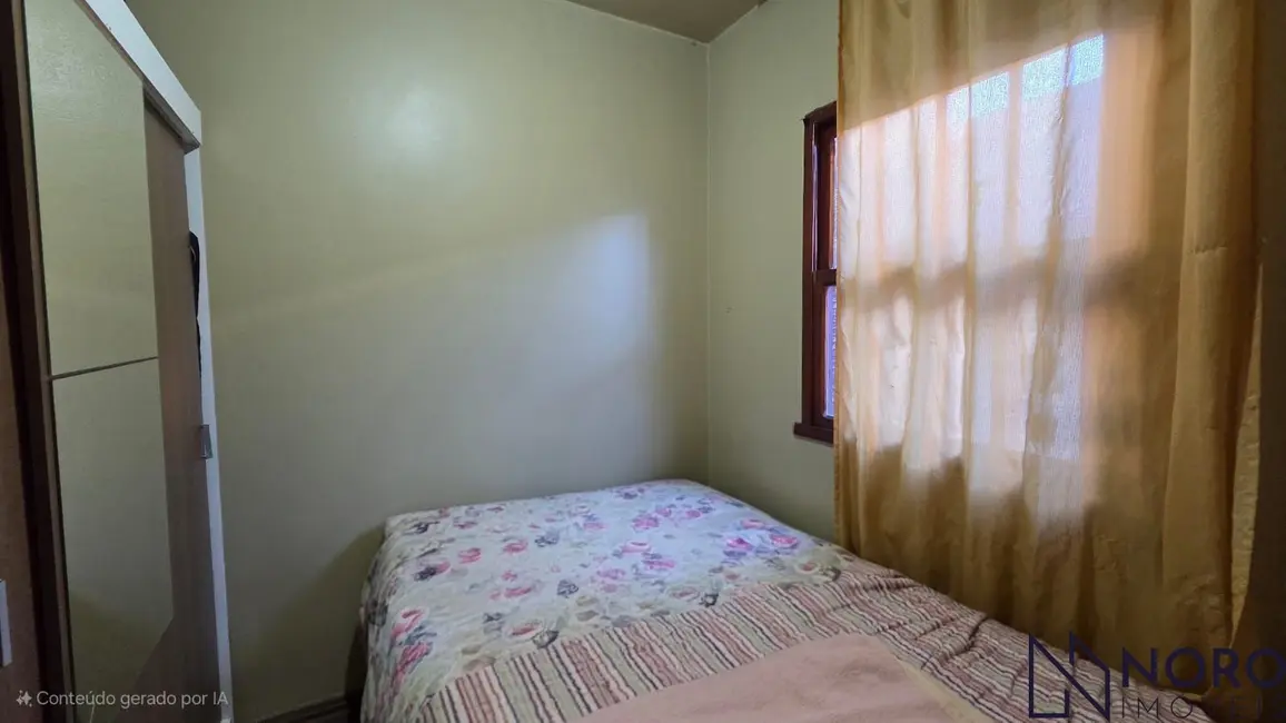 Casa com 4 quartos à venda, 129m2 em Nossa Senhora Medianeira, Santa Maria - RS - imagem 6 Foto 6 de Casa com 4 quartos à venda, 129m2 em Nossa Senhora Medianeira, Santa Maria - RS