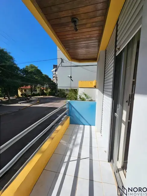 Foto 3 de Apartamento com 3 quartos à venda, 105m2 em Centro, Santa Maria - RS