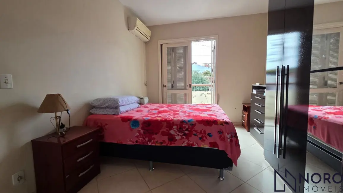 Casa com 3 quartos à venda, 137m2 em Dom Antônio Reis, Santa Maria - RS - imagem 5 Foto 5 de Casa com 3 quartos à venda, 137m2 em Dom Antônio Reis, Santa Maria - RS