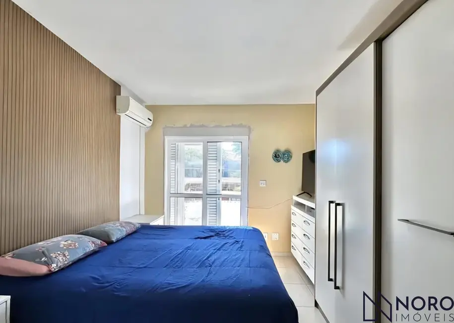 Casa com 3 quartos à venda, 96m2 em Dom Antônio Reis, Santa Maria - RS - imagem 5 Foto 5 de Casa com 3 quartos à venda, 96m2 em Dom Antônio Reis, Santa Maria - RS