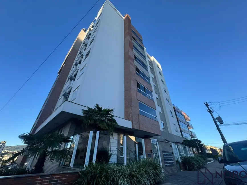 Foto 1 de Apartamento com 3 quartos à venda, 142m2 em Nossa Senhora de Lourdes, Santa Maria - RS