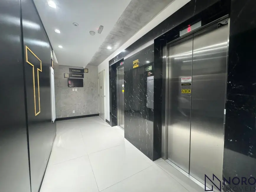 Sala Comercial com 1 quarto à venda, 44m2 em Nossa Senhora de Fátima, Santa Maria - RS - imagem 3 Foto 3 de Sala Comercial com 1 quarto à venda, 44m2 em Nossa Senhora de Fátima, Santa Maria - RS