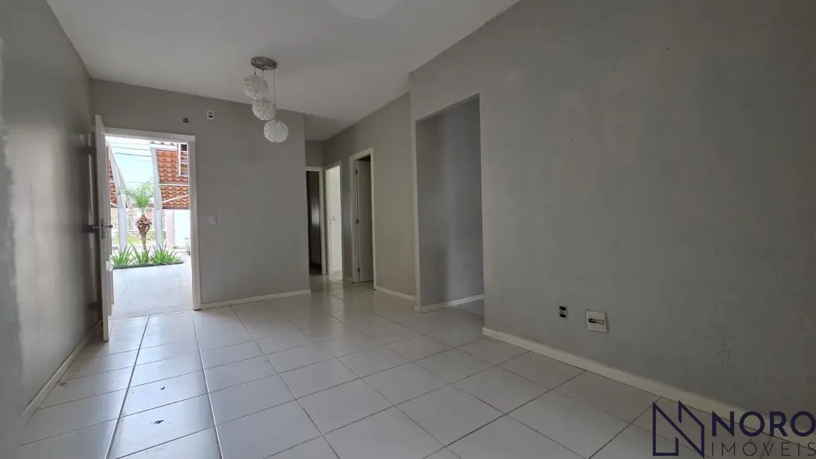 Foto 3 de Casa de Condomínio com 3 quartos para alugar, 110m2 em Cerrito, Santa Maria - RS