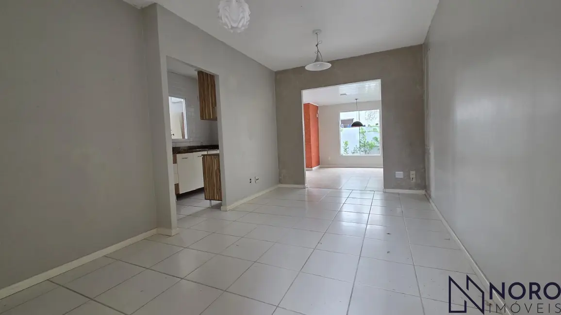 Foto 2 de Casa de Condomínio com 3 quartos para alugar, 110m2 em Cerrito, Santa Maria - RS