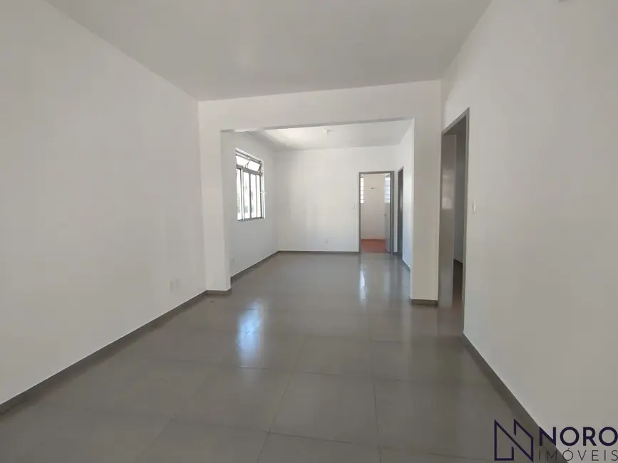 Foto 9 de Casa com 3 quartos para alugar, 100m2 em Nossa Senhora de Fátima, Santa Maria - RS