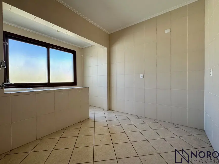 Foto 4 de Apartamento com 2 quartos à venda, 65m2 em Duque de Caxias, Santa Maria - RS