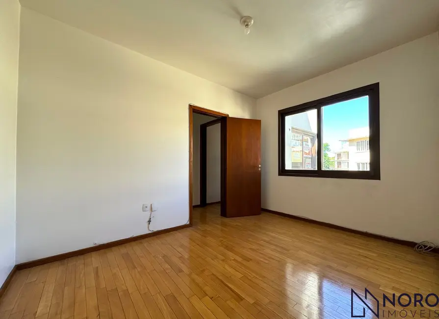 Foto 3 de Apartamento com 2 quartos à venda, 65m2 em Duque de Caxias, Santa Maria - RS