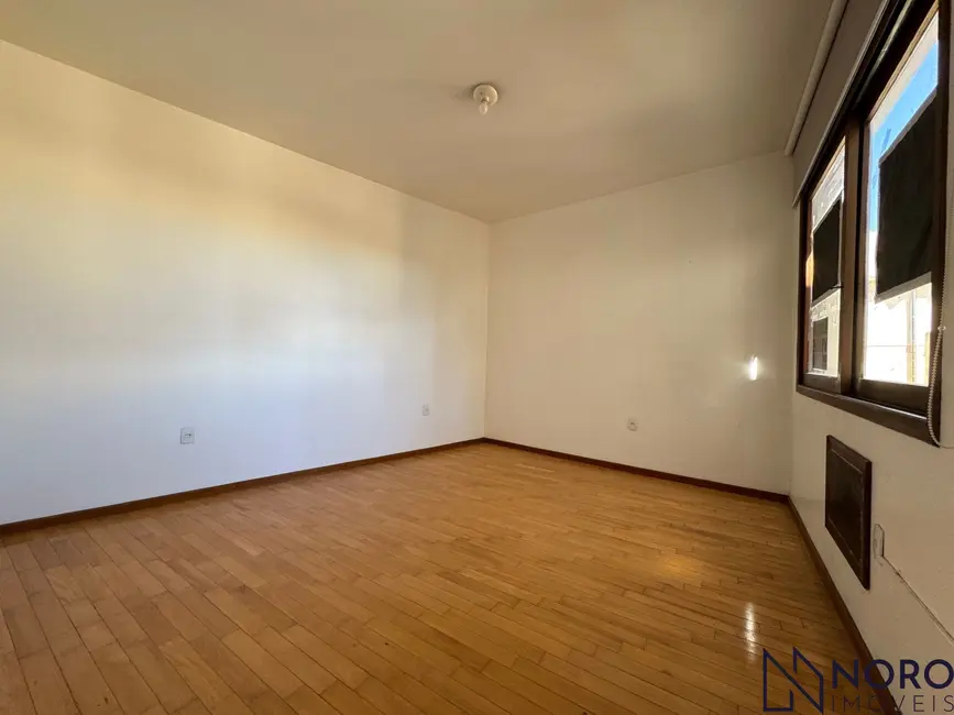 Foto 6 de Apartamento com 2 quartos à venda, 65m2 em Duque de Caxias, Santa Maria - RS