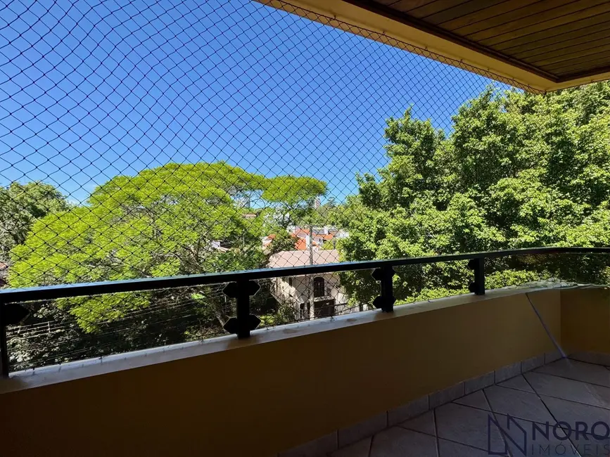 Foto 6 de Apartamento com 3 quartos à venda, 189m2 em Nossa Senhora de Lourdes, Santa Maria - RS