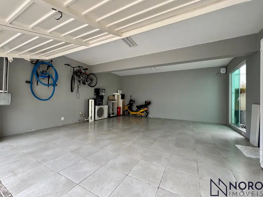 Foto 8 de Casa com 3 quartos à venda, 290m2 em Noal, Santa Maria - RS