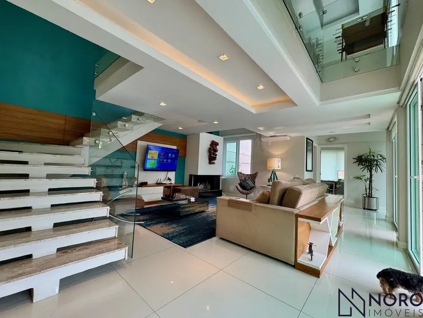 Foto 9 de Casa com 3 quartos à venda, 290m2 em Noal, Santa Maria - RS