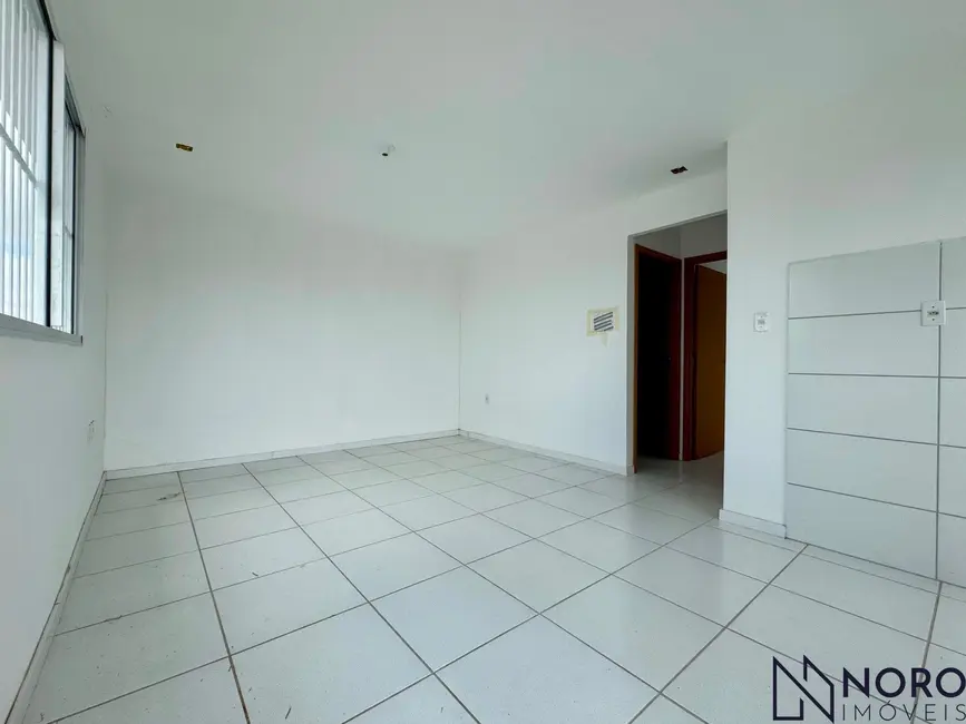 Foto 4 de Casa com 2 quartos à venda, 47m2 em Diácono João Luiz Pozzobon, Santa Maria - RS