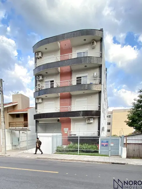 Foto 1 de Apartamento com 1 quarto para alugar, 34m2 em Centro, Santa Maria - RS