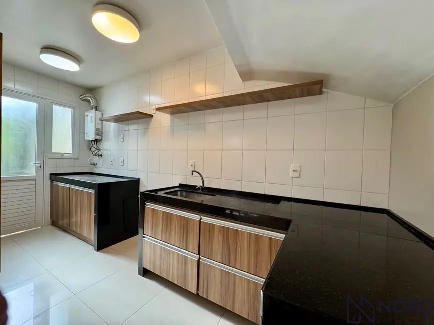 Foto 6 de Casa com 3 quartos para alugar, 138m2 em São José, Santa Maria - RS