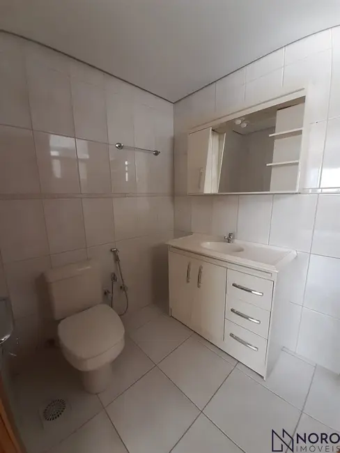 Foto 8 de Apartamento com 3 quartos para alugar, 132m2 em Centro, Santa Maria - RS