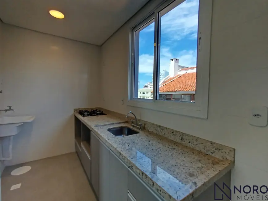 Foto 4 de Apartamento com 2 quartos para alugar, 75m2 em Bonfim, Santa Maria - RS