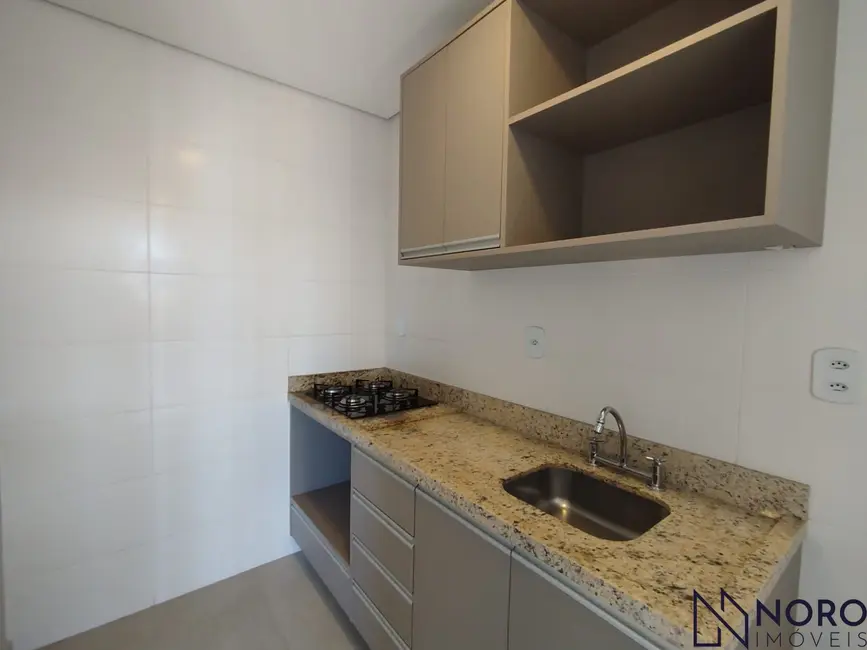 Foto 4 de Apartamento com 2 quartos para alugar, 72m2 em Bonfim, Santa Maria - RS