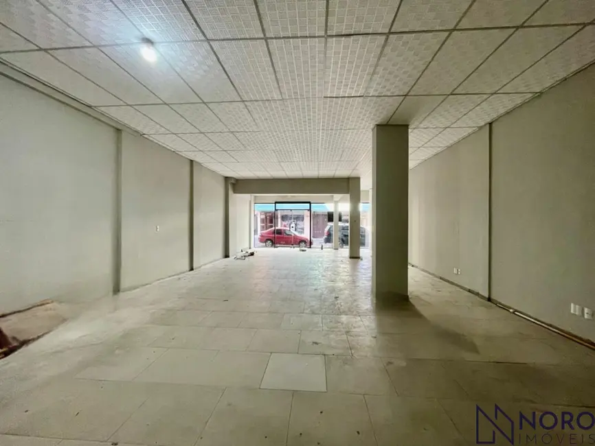 Foto 2 de Loja com 1 quarto para alugar, 450m2 em Centro, Santa Maria - RS