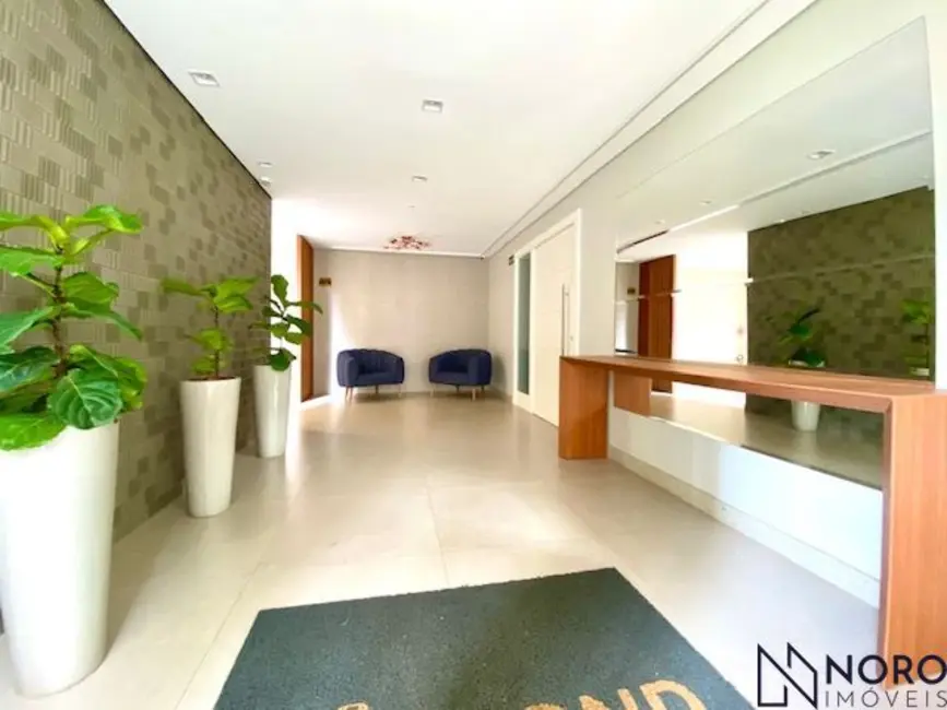 Foto 2 de Apartamento com 3 quartos à venda, 221m2 em Nossa Senhora de Lourdes, Santa Maria - RS