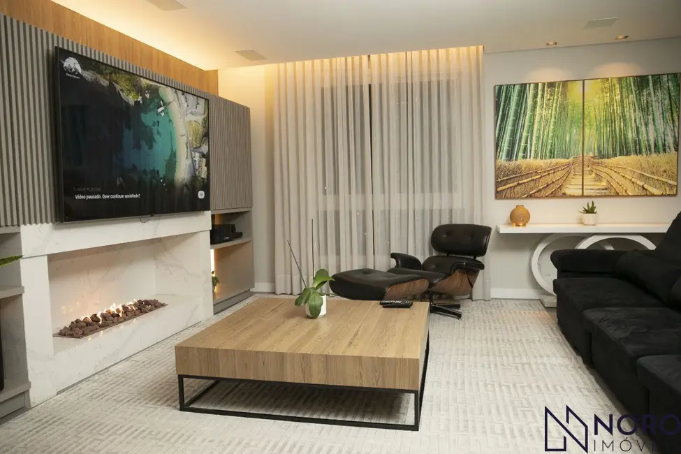 Foto 2 de Apartamento com 3 quartos à venda, 299m2 em Km 3, Santa Maria - RS