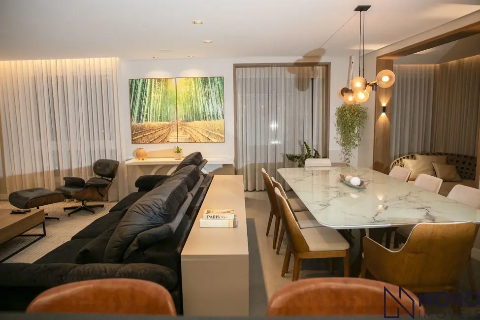 Foto 4 de Apartamento com 3 quartos à venda, 299m2 em Km 3, Santa Maria - RS