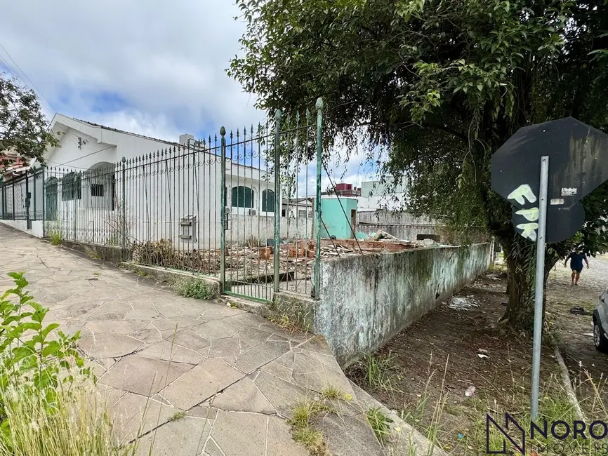 Foto 2 de Terreno / Lote à venda, 253m2 em Menino Jesus, Santa Maria - RS