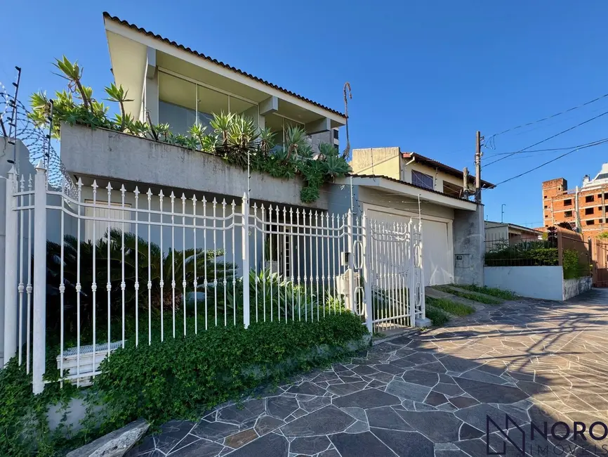 Foto 1 de Casa com 4 quartos à venda, 300m2 em Noal, Santa Maria - RS