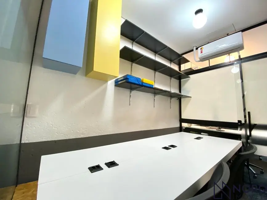 Foto 1 de Sala Comercial com 1 quarto para alugar em Nossa Senhora de Fátima, Santa Maria - RS