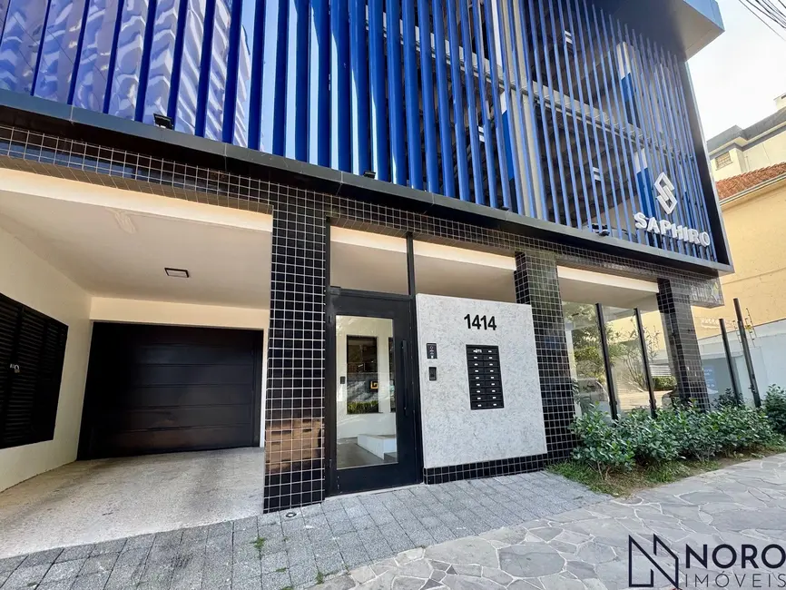 Foto 2 de Apartamento com 3 quartos à venda, 133m2 em Centro, Santa Maria - RS