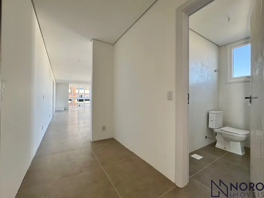 Foto 6 de Apartamento com 3 quartos à venda, 133m2 em Centro, Santa Maria - RS