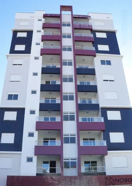Foto 2 de Apartamento com 2 quartos para alugar, 68m2 em Centro, Santa Maria - RS