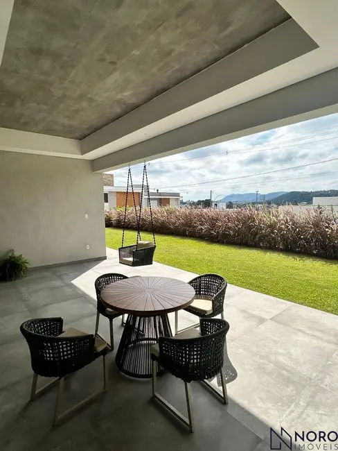 Foto 6 de Casa com 4 quartos à venda, 362m2 em São José, Santa Maria - RS