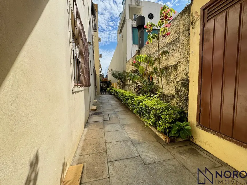 Foto 3 de Apartamento com 2 quartos para alugar, 67m2 em Nossa Senhora de Fátima, Santa Maria - RS
