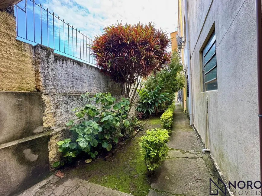 Foto 5 de Apartamento com 2 quartos para alugar, 67m2 em Nossa Senhora de Fátima, Santa Maria - RS