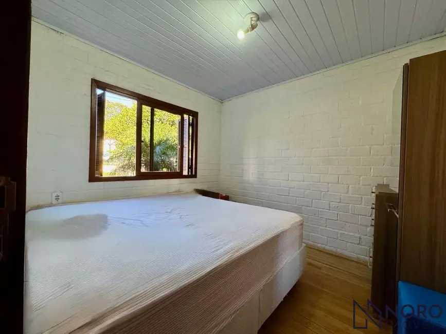 Casa com 4 quartos à venda, 130m2 em Centro, Itaara - RS - imagem 9 Foto 9 de Casa com 4 quartos à venda, 130m2 em Centro, Itaara - RS
