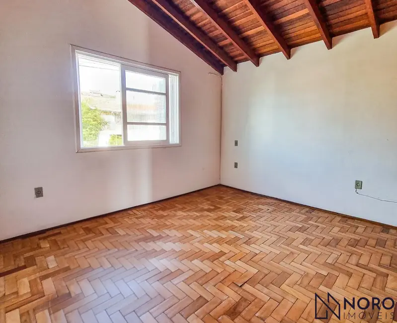 Foto 6 de Casa com 3 quartos à venda, 150m2 em Dom Antônio Reis, Santa Maria - RS