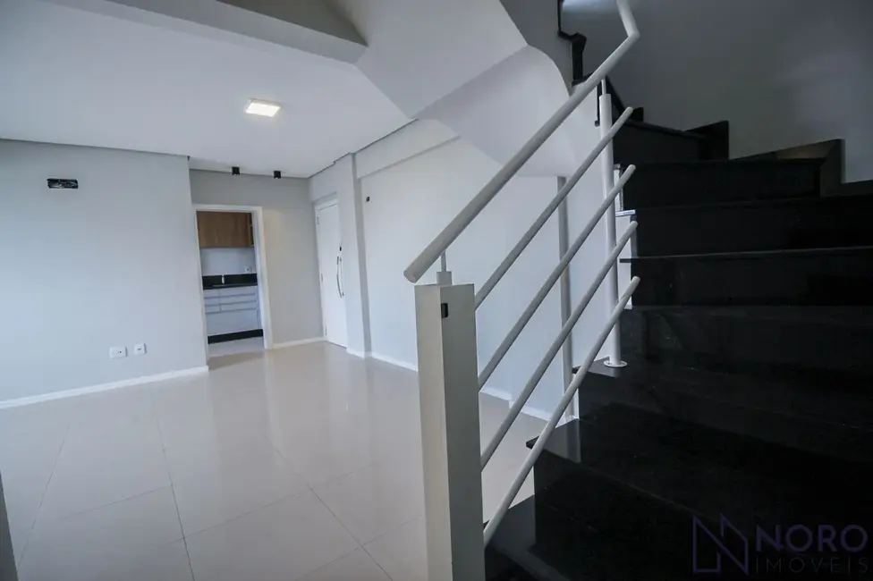 Foto 4 de Cobertura com 4 quartos à venda, 182m2 em Centro, Santa Maria - RS