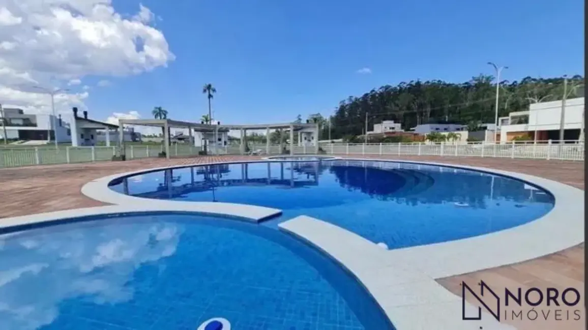 Foto 4 de Terreno / Lote à venda, 398m2 em Camobi, Santa Maria - RS