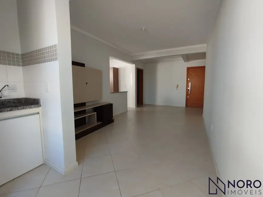 Foto 5 de Apartamento com 2 quartos para alugar, 79m2 em Nossa Senhora de Fátima, Santa Maria - RS