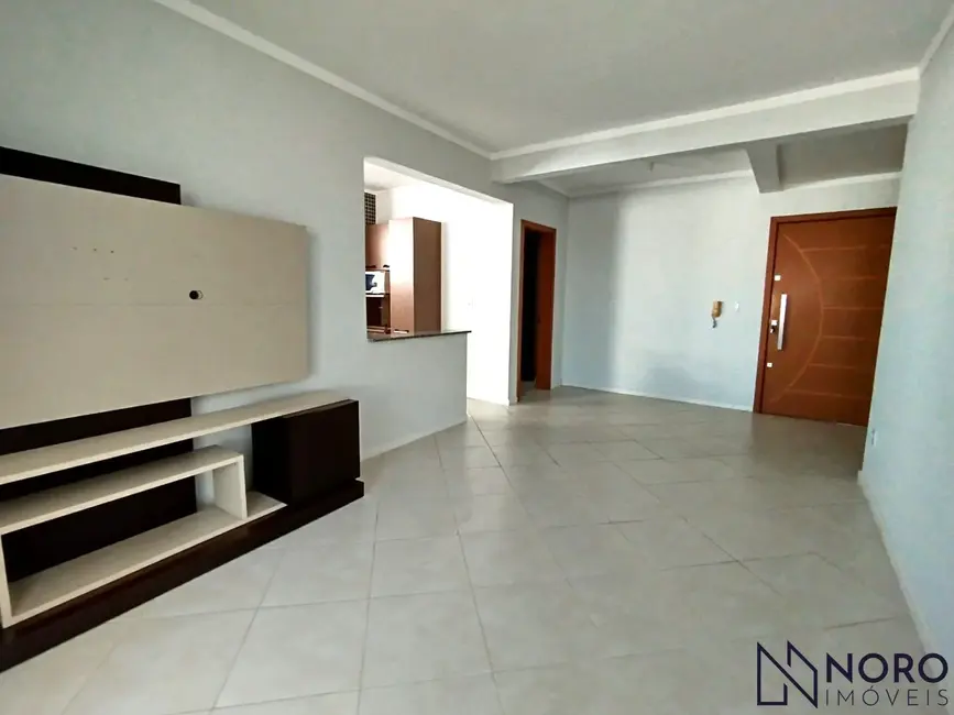 Foto 6 de Apartamento com 2 quartos para alugar, 79m2 em Nossa Senhora de Fátima, Santa Maria - RS