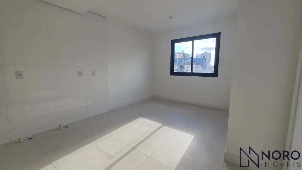 Foto 3 de Apartamento com 1 quarto à venda, 33m2 em Centro, Santa Maria - RS