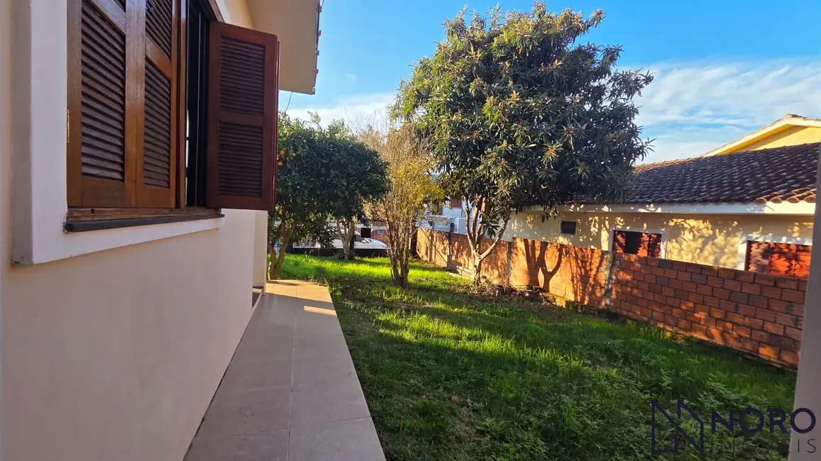 Foto 1 de Casa com 2 quartos à venda, 91m2 em Pinheiro Machado, Santa Maria - RS