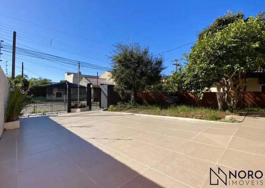 Foto 2 de Casa com 2 quartos à venda, 91m2 em Pinheiro Machado, Santa Maria - RS