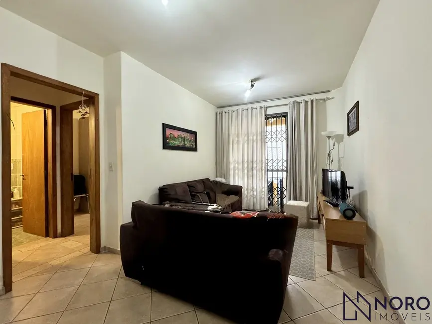 Foto 2 de Apartamento com 2 quartos à venda, 63m2 em Centro, Santa Maria - RS