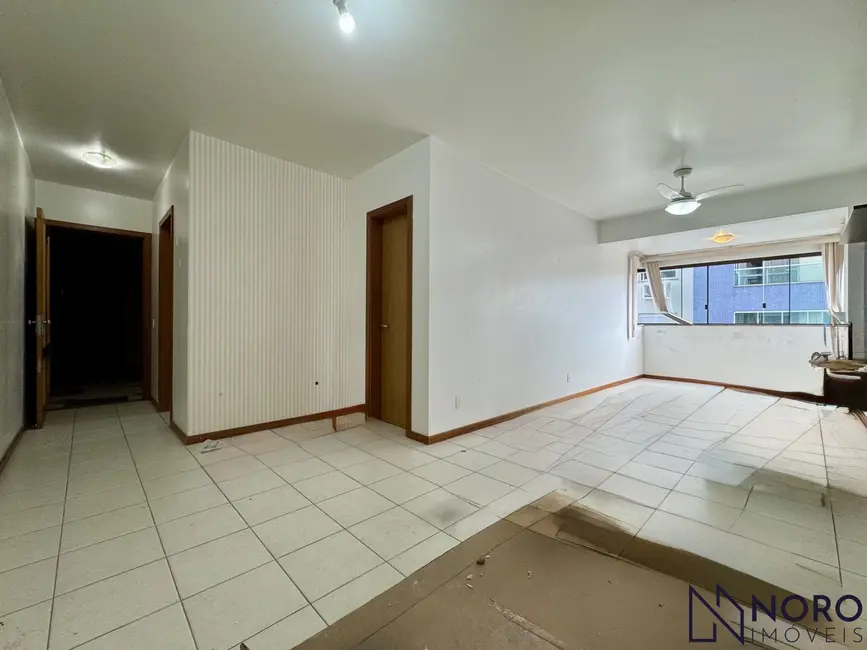 Apartamento com 2 quartos para alugar, 91m2 em Centro, Santa Maria - RS - imagem 4 Foto 4 de Apartamento com 2 quartos para alugar, 91m2 em Centro, Santa Maria - RS