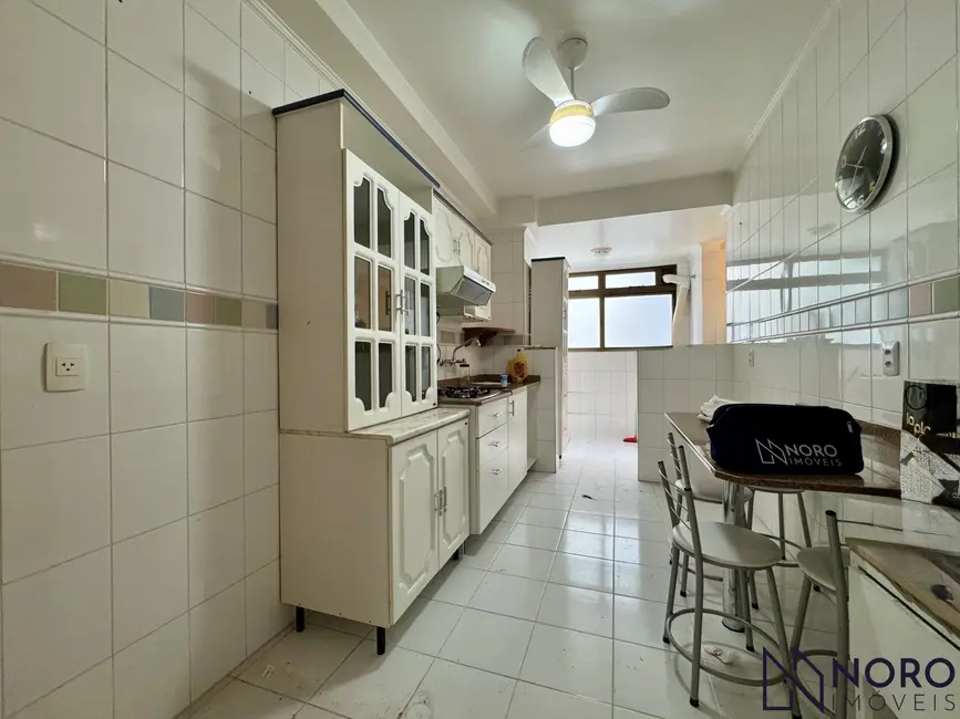 Apartamento com 2 quartos para alugar, 91m2 em Centro, Santa Maria - RS - imagem 7 Foto 7 de Apartamento com 2 quartos para alugar, 91m2 em Centro, Santa Maria - RS