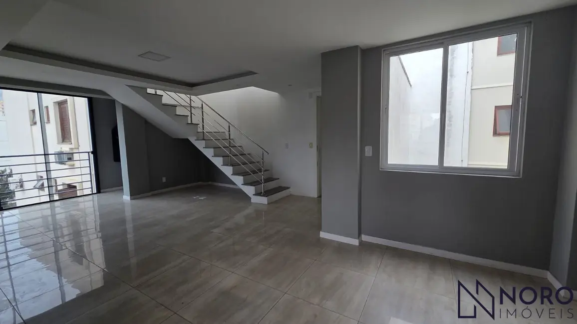 Foto 1 de Cobertura com 3 quartos à venda, 134m2 em Centro, Santa Maria - RS