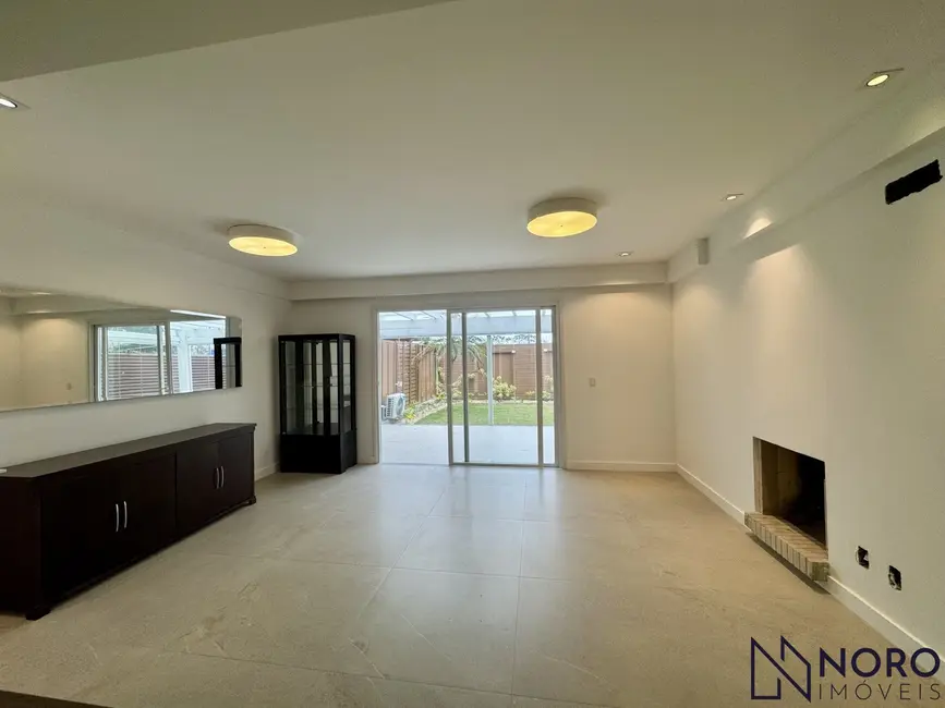 Foto 3 de Casa com 3 quartos à venda, 172m2 em São José, Santa Maria - RS