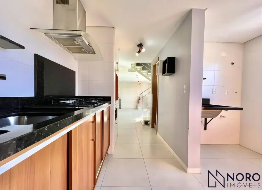 Cobertura com 2 quartos à venda, 90m2 em Nossa Senhora de Lourdes, Santa Maria - RS - imagem 6 Foto 6 de Cobertura com 2 quartos à venda, 90m2 em Nossa Senhora de Lourdes, Santa Maria - RS